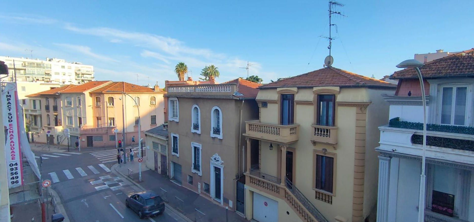 Ouest, Near The Nice