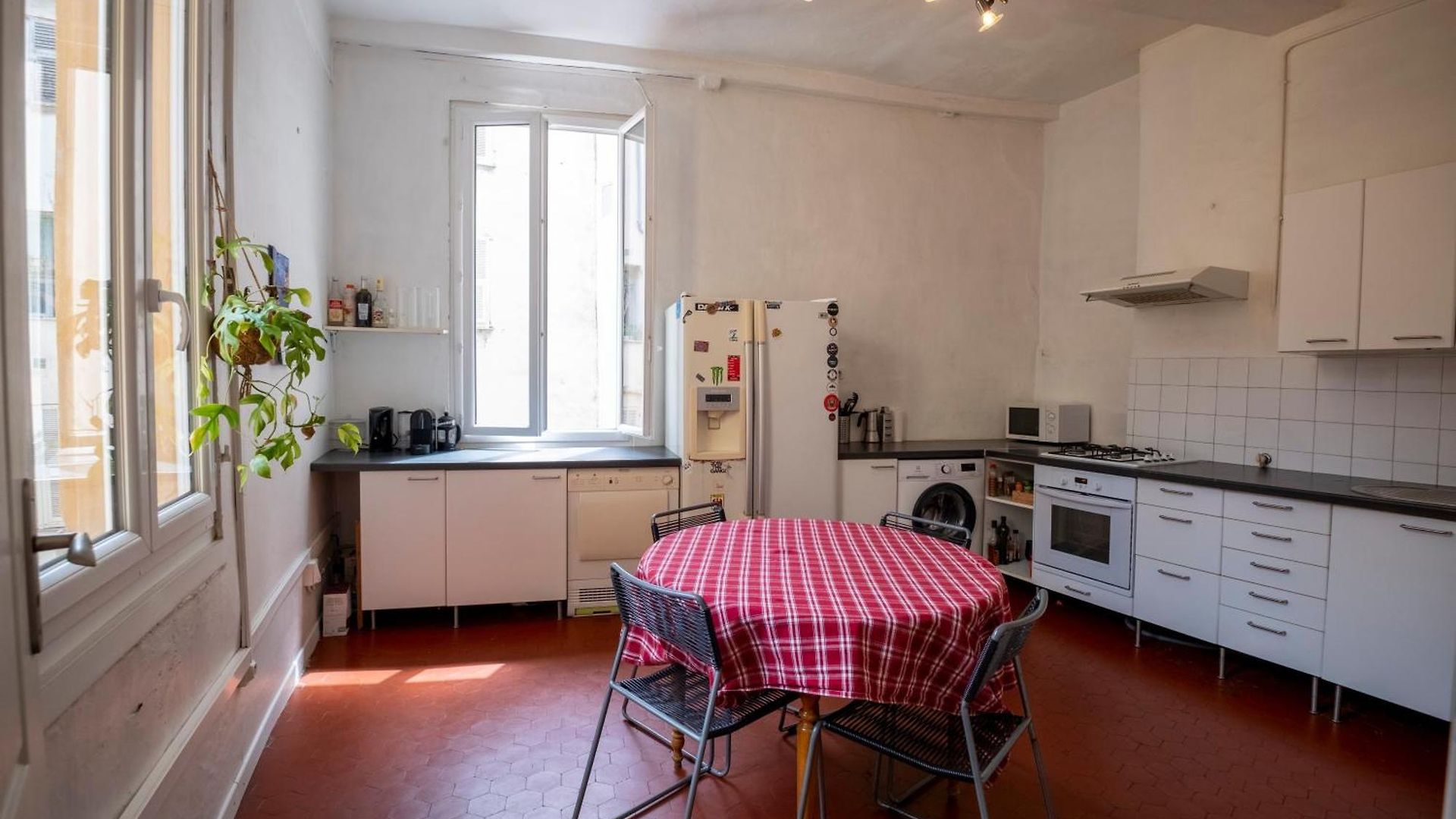 Spacieux Vieux Apartment