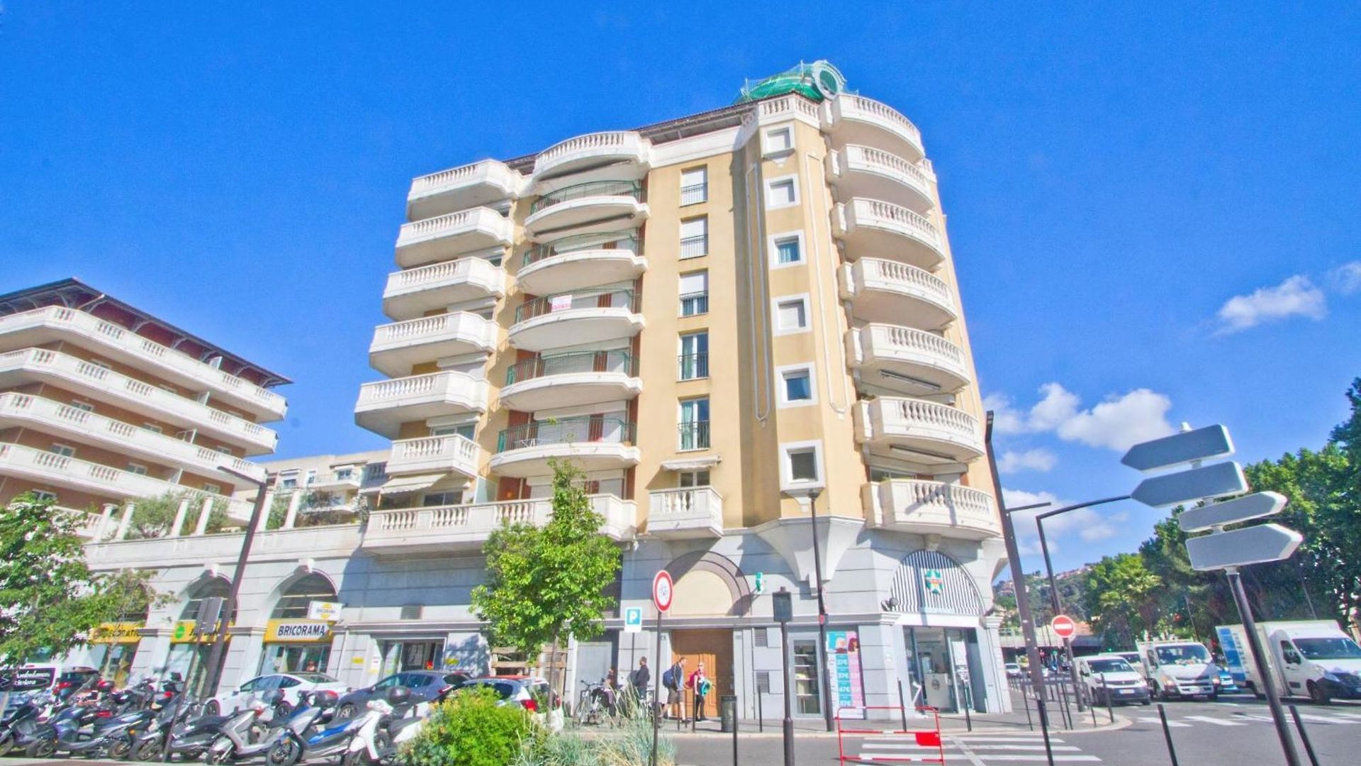 Appartement Elegant With Sea View And Swimming Pool Nice