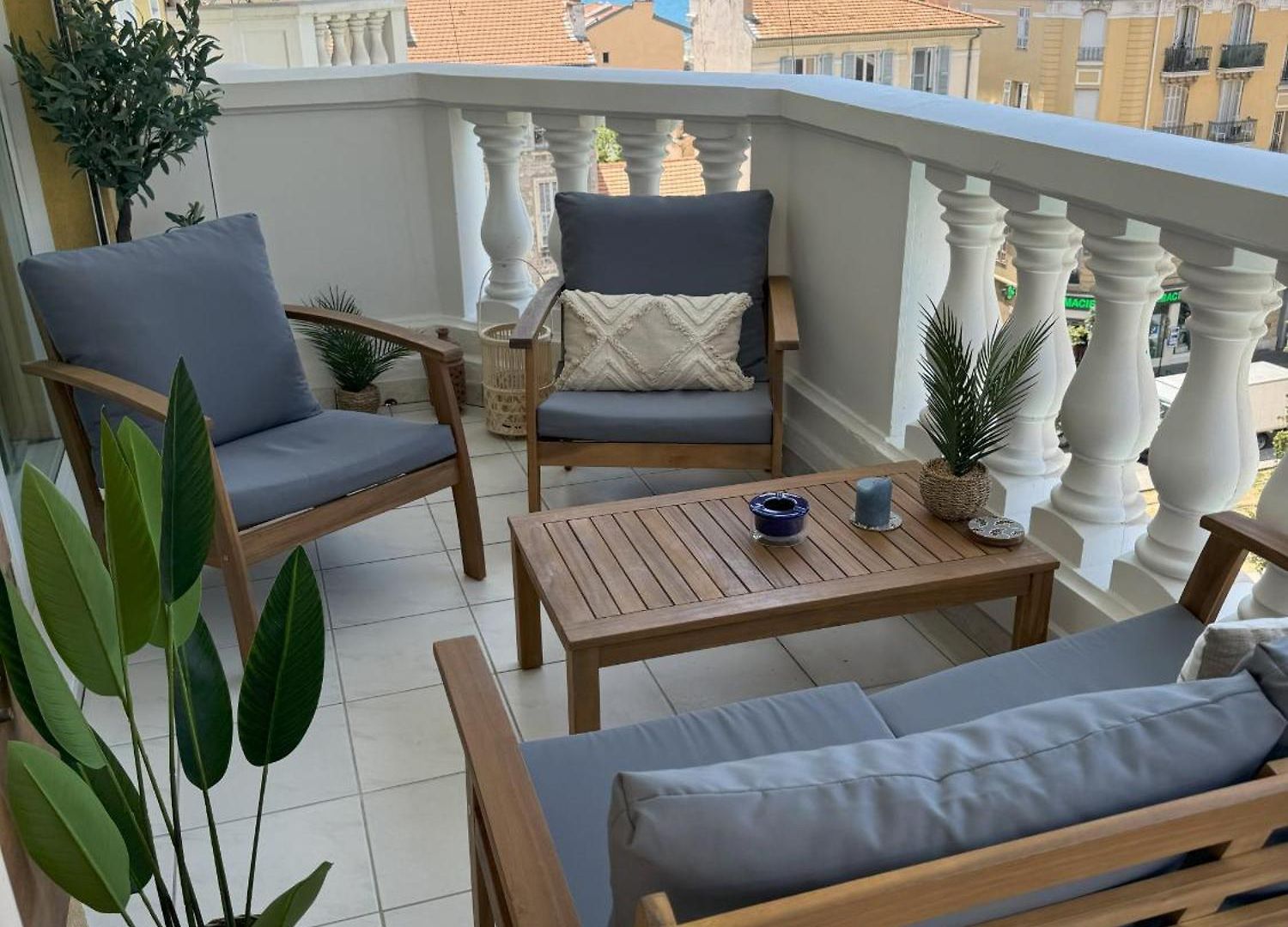 Appartement Elegant With Sea View And Swimming Pool Nice