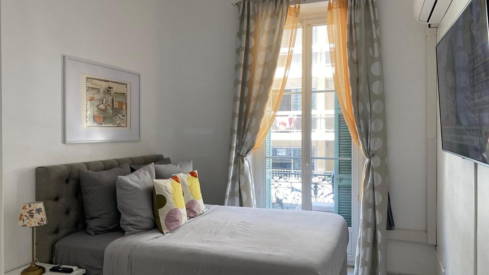 The French Coastal Retreat By J - Central, 5 Mins To Sea, Tram, Train, Ac, Wifi *