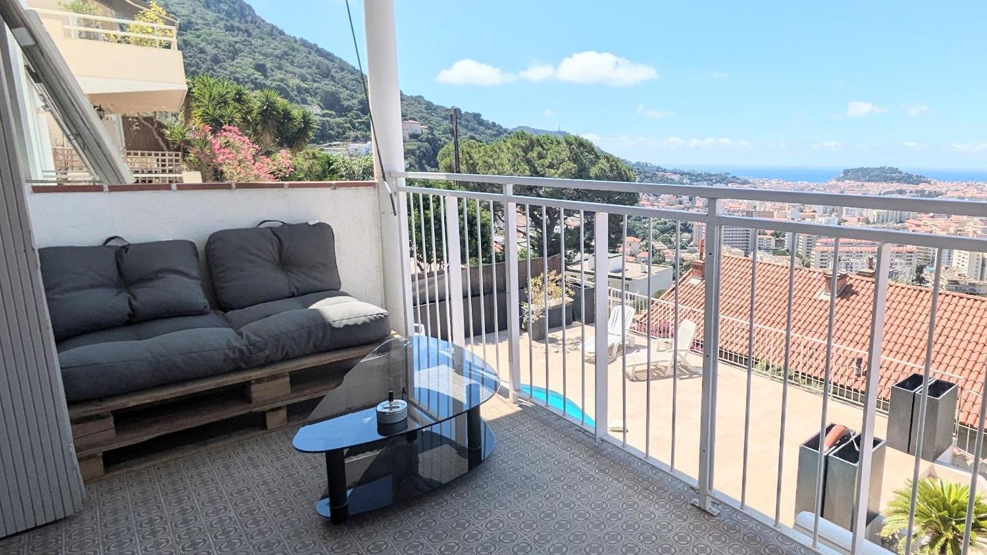 View Nice
