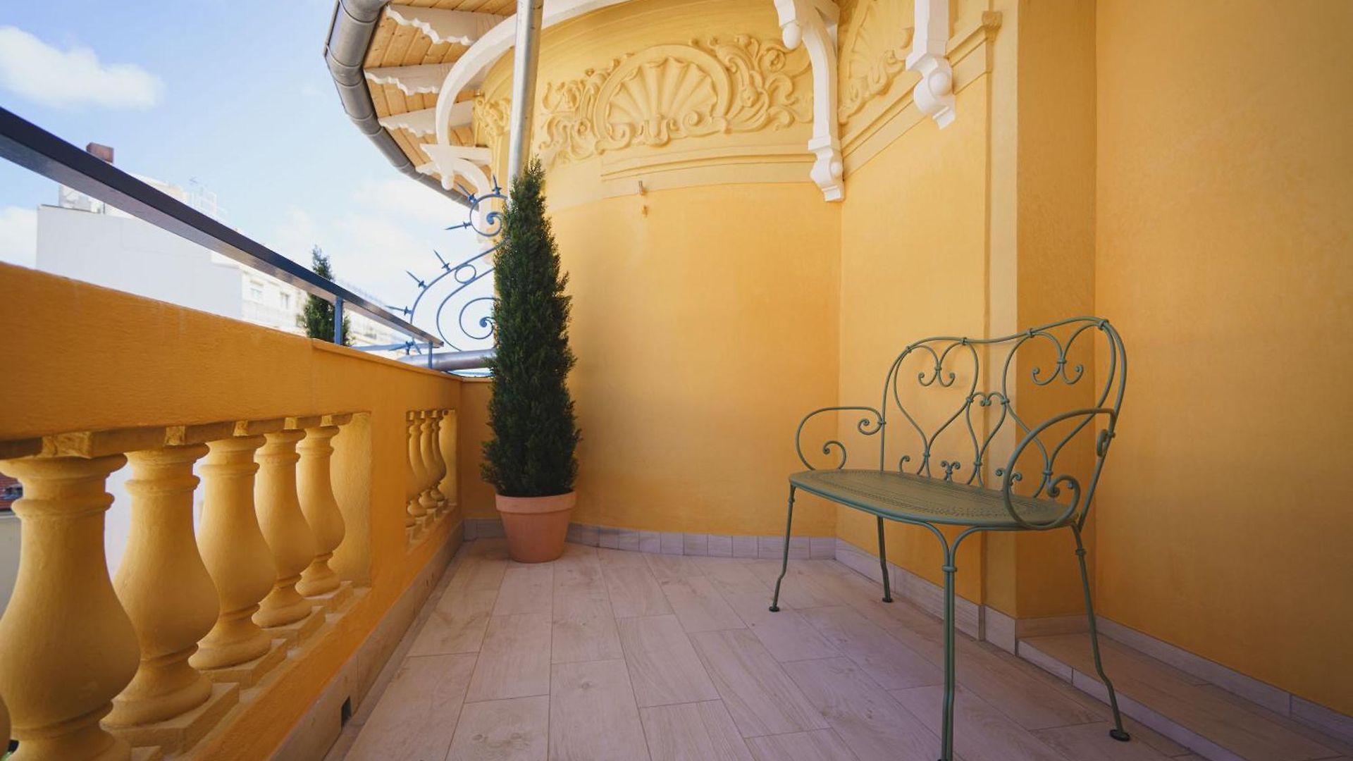 Gounod Fully Renovated 4*