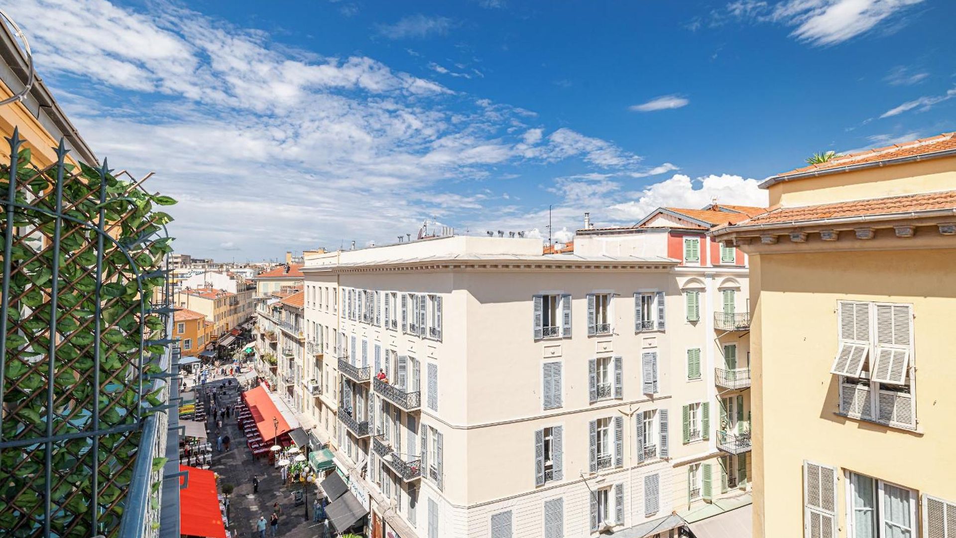 Massena Street - 1 Bdr Duplex With Ac & Parking *
