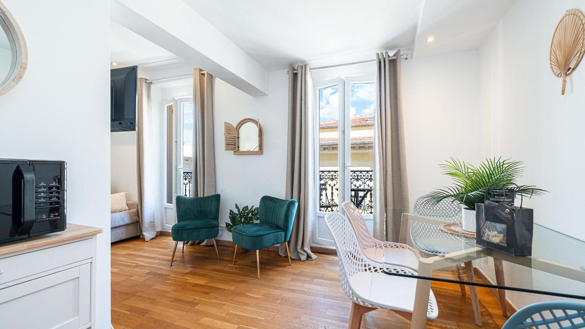 Appartement Massena Street - 1 Bdr Duplex With Ac & Parking *