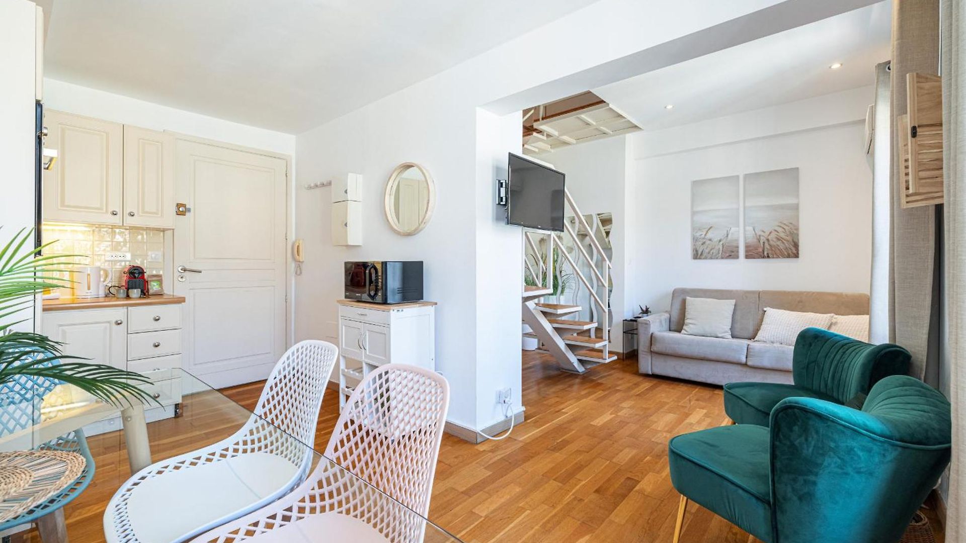 Appartement Massena Street - 1 Bdr Duplex With Ac & Parking