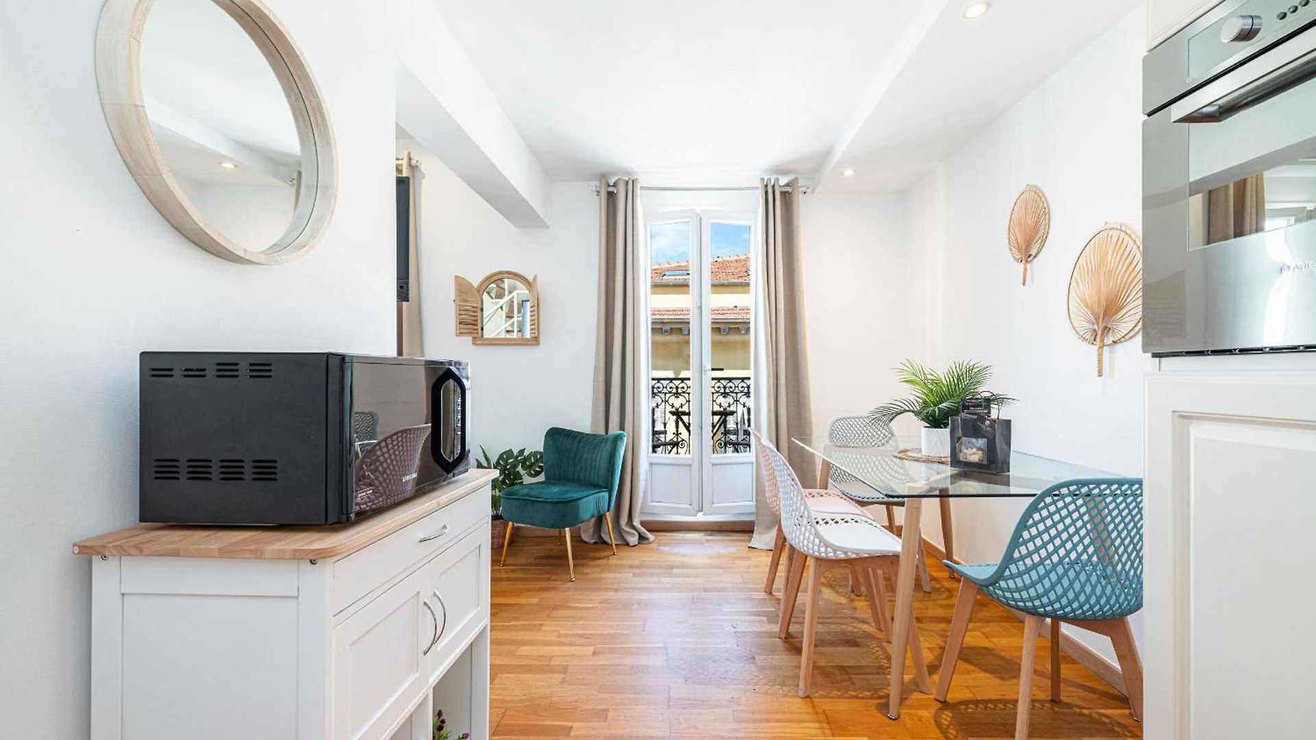 Massena Street - 1 Bdr Duplex With Ac & Parking * Nice