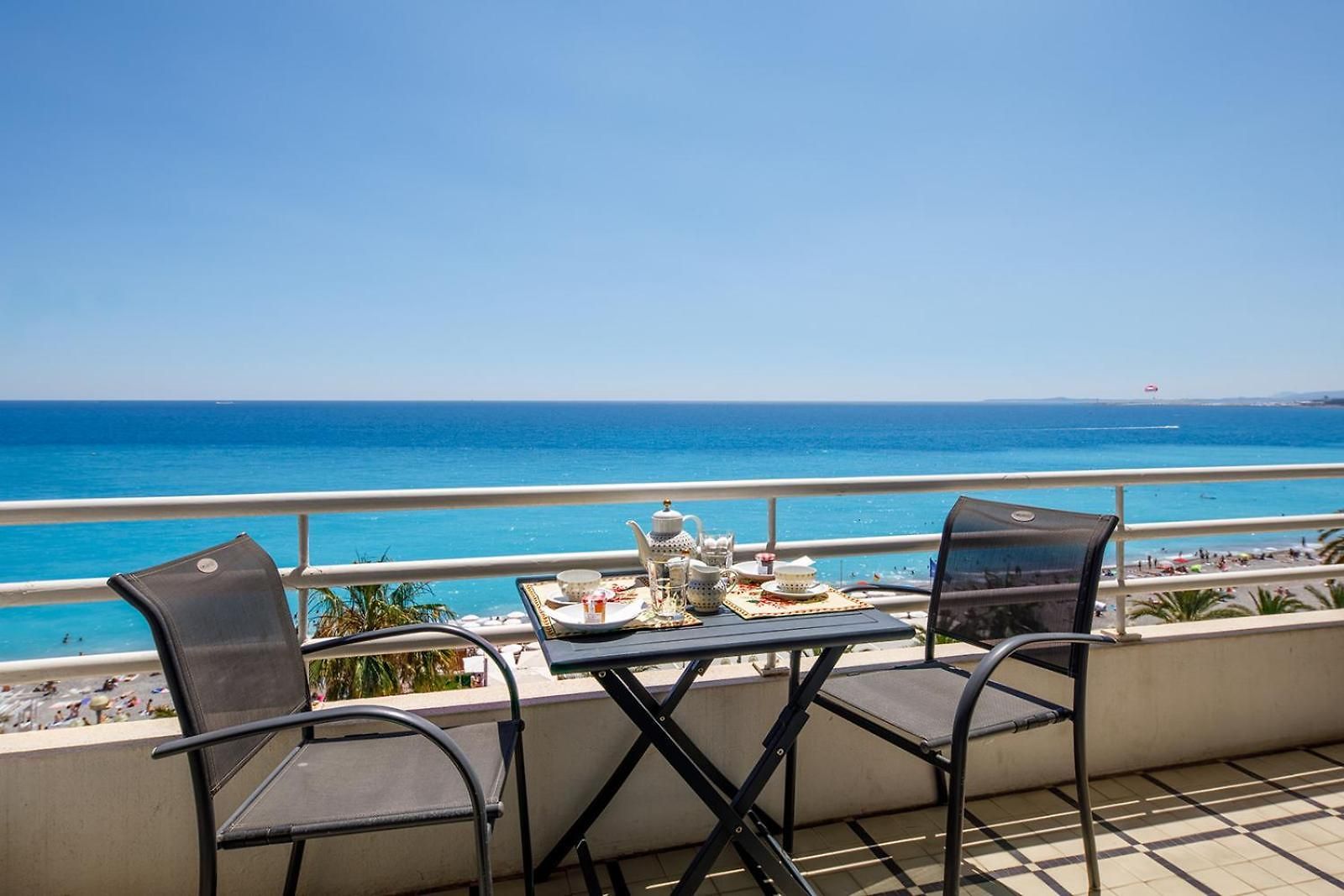 Apartment Wonderful On Sea *