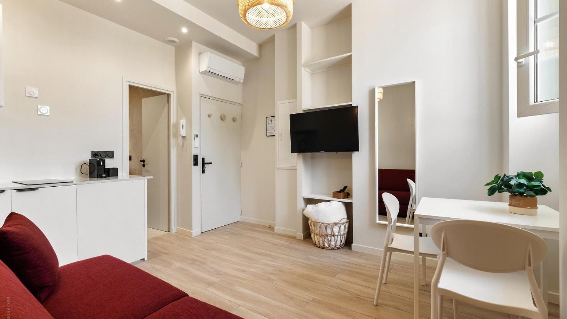 Place Massena Apartment Nice