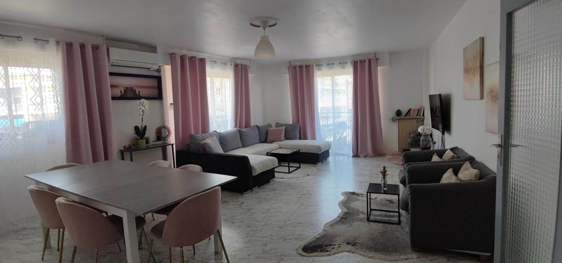 Nice, Super A 8 Minutes De La Plage. *