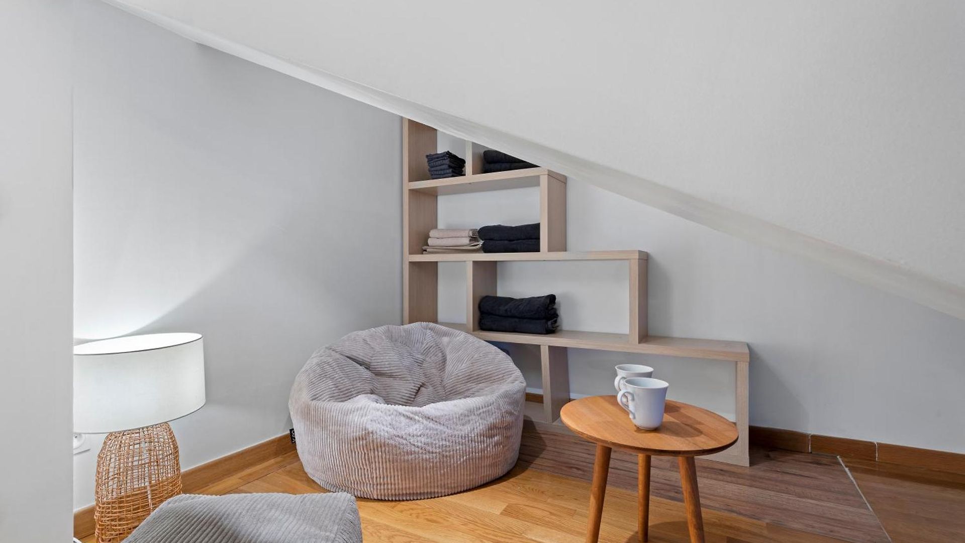 Renting - 3 Massena - Chic Escape Luxury Duplex Place Massena Nice