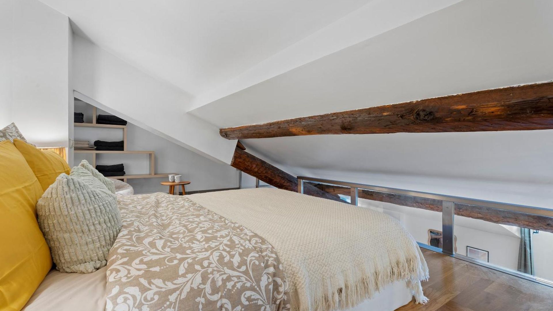 Apartment Renting - 3 Massena - Chic Escape Luxury Duplex Place Massena