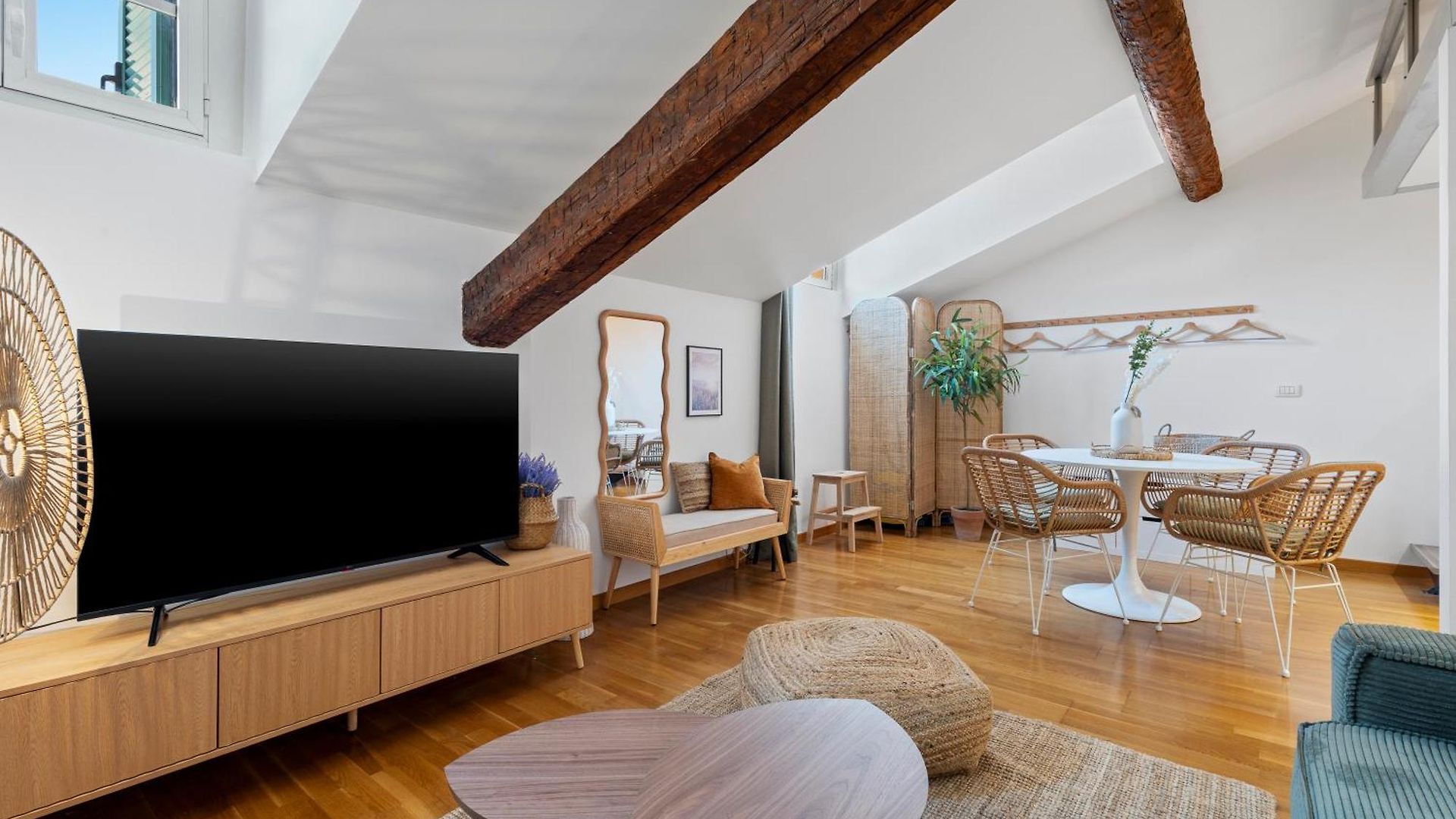 Apartment Renting - 3 Massena - Chic Escape Luxury Duplex Place Massena Nice