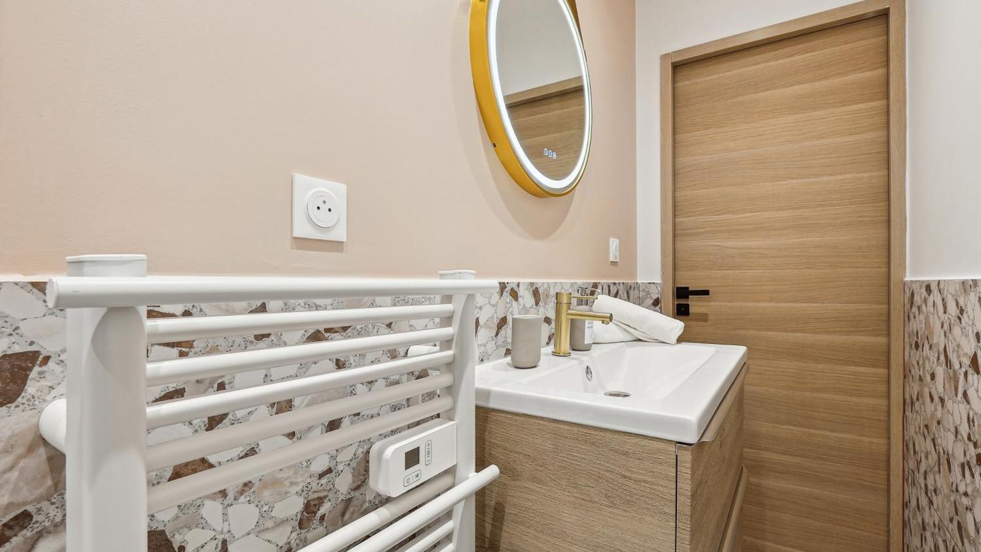 Lavie Maison Hot Tub Seaside Flat *