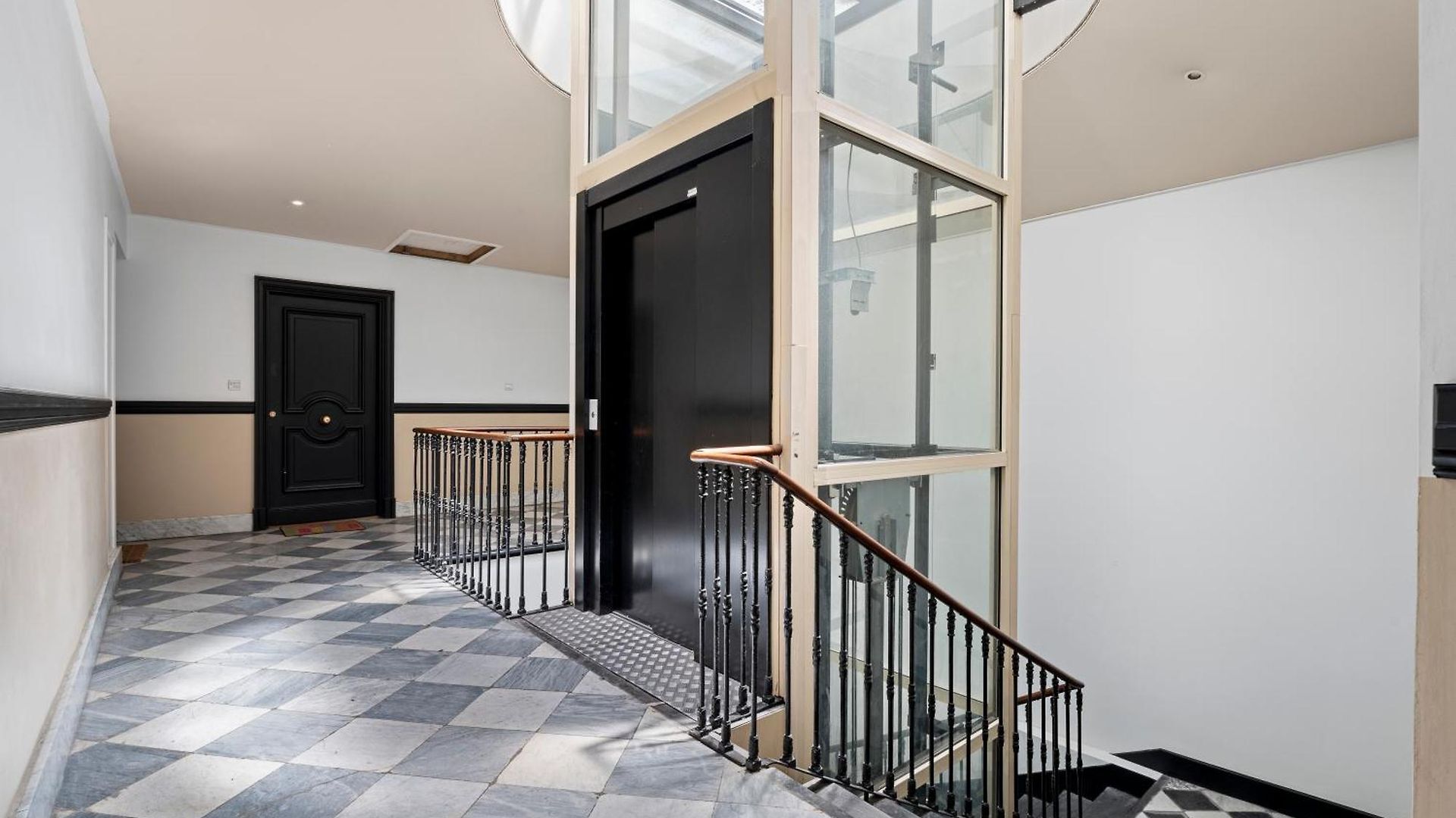 Apartment Renting - 3 Massena - Chic Escape Luxury Duplex Place Massena