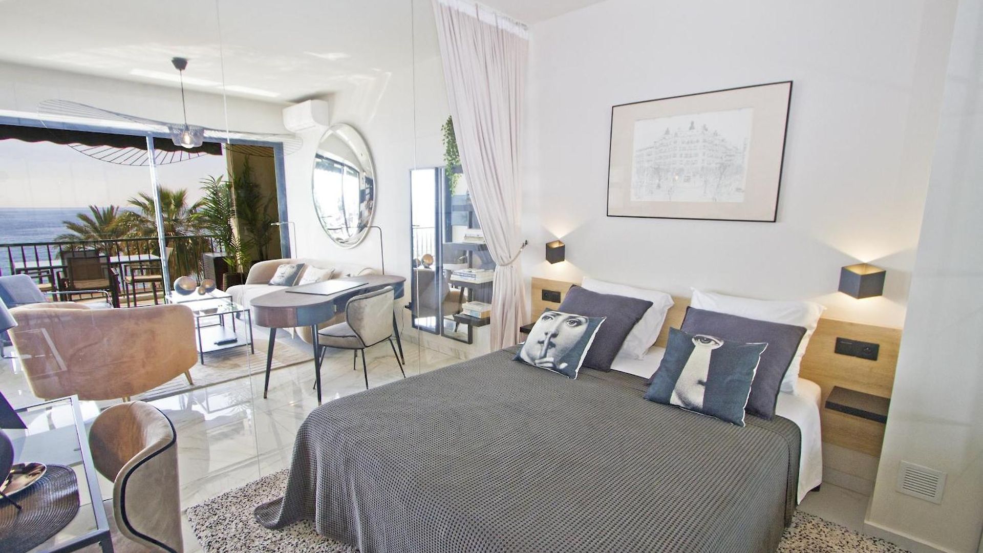 Luxury Flat Beachfront *