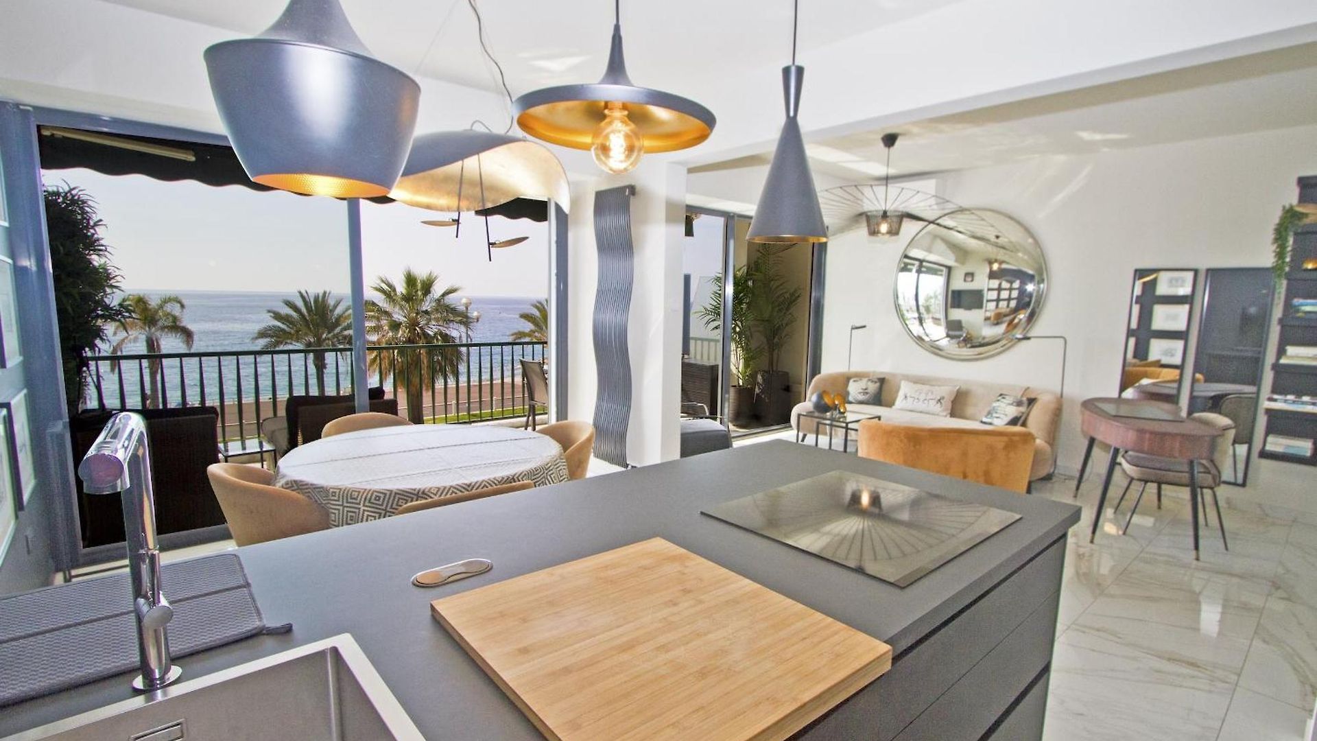 Luxury Flat Beachfront Appartement *