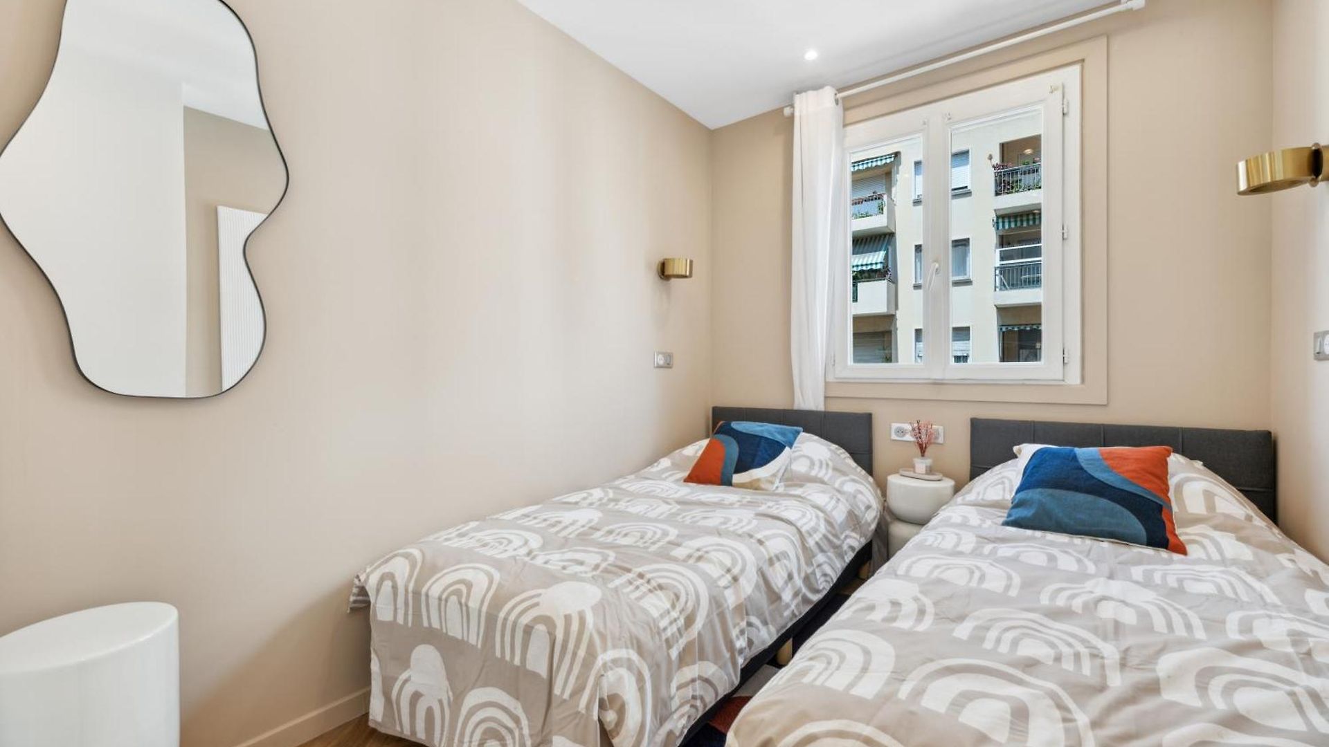 Luxueux, Spacieux Et équipé à 5 Min Du Port Appartement Nice