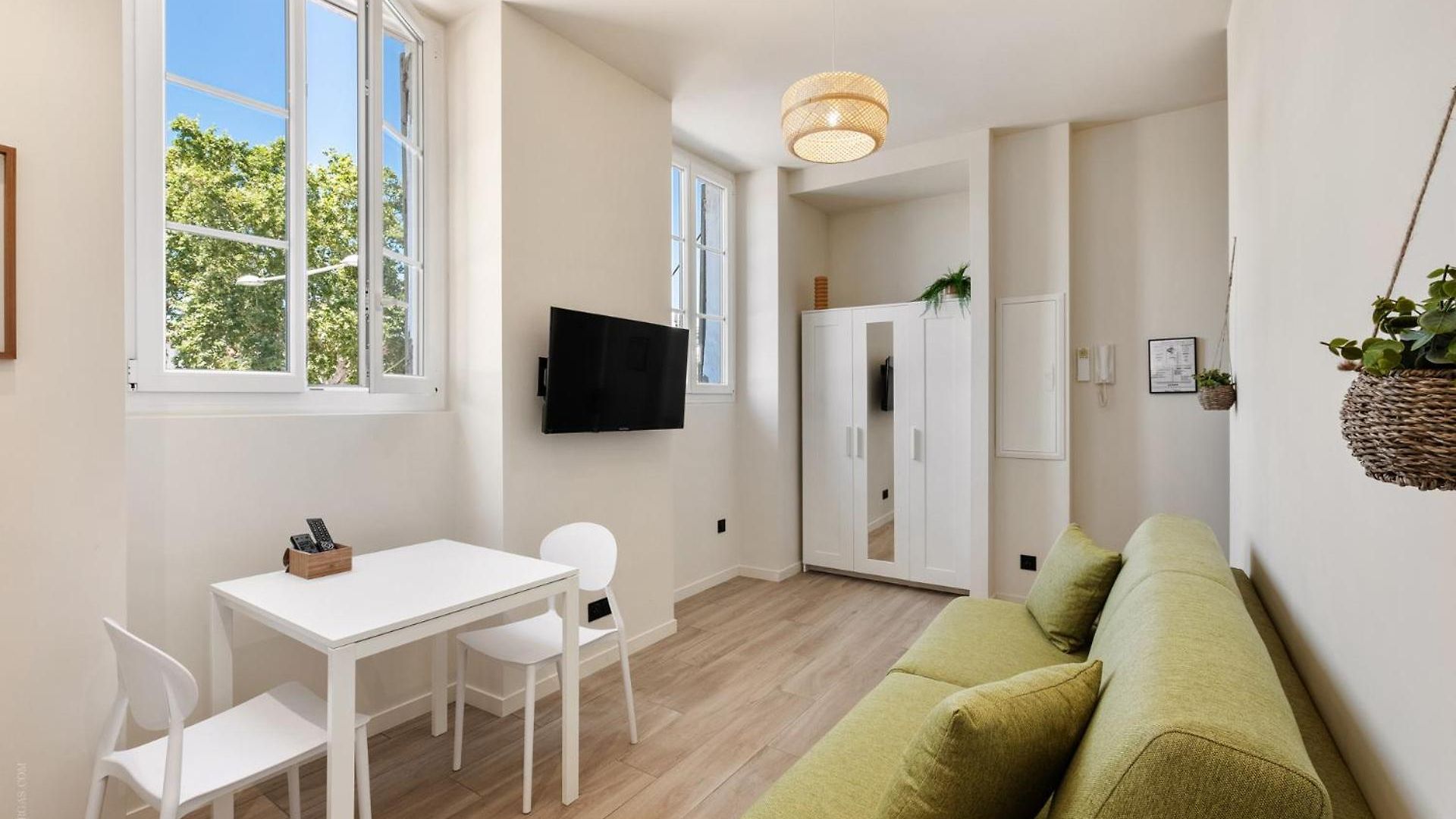 Riviera Cozy - Place Massena Apartment *