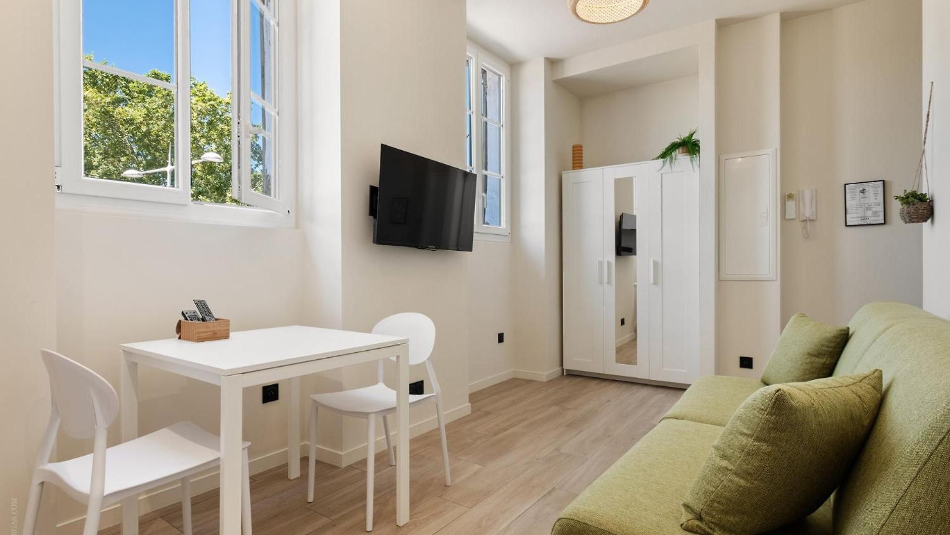 Riviera Cozy - Place Massena Apartment