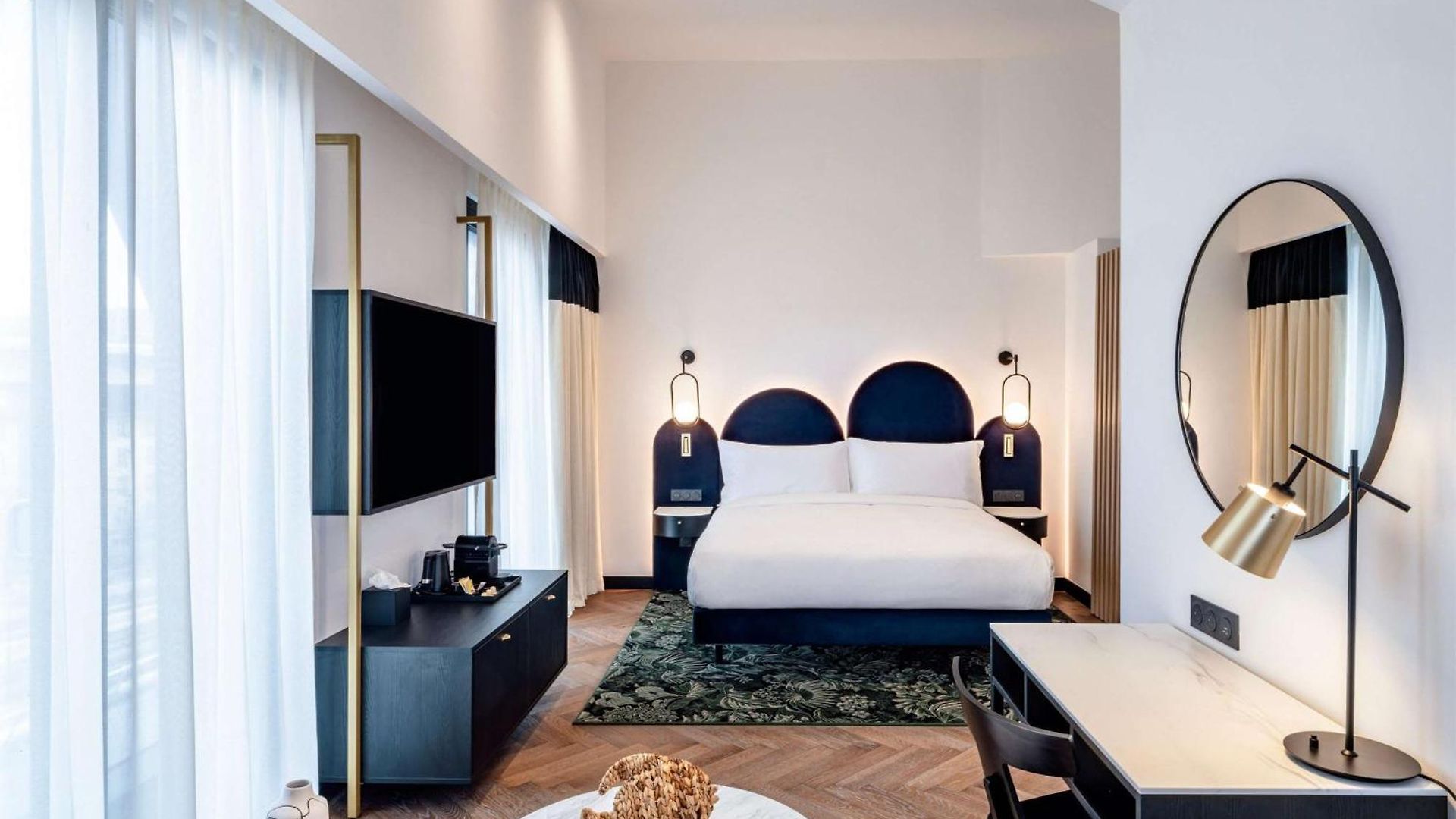 Doubletree By Hilton Centre Iconic Nice