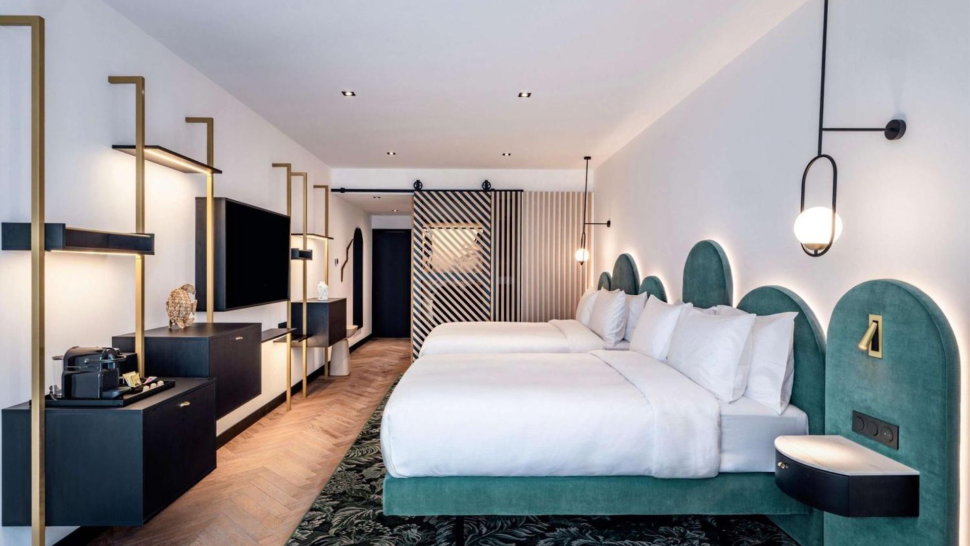 Doubletree By Hilton Centre Iconic 4*