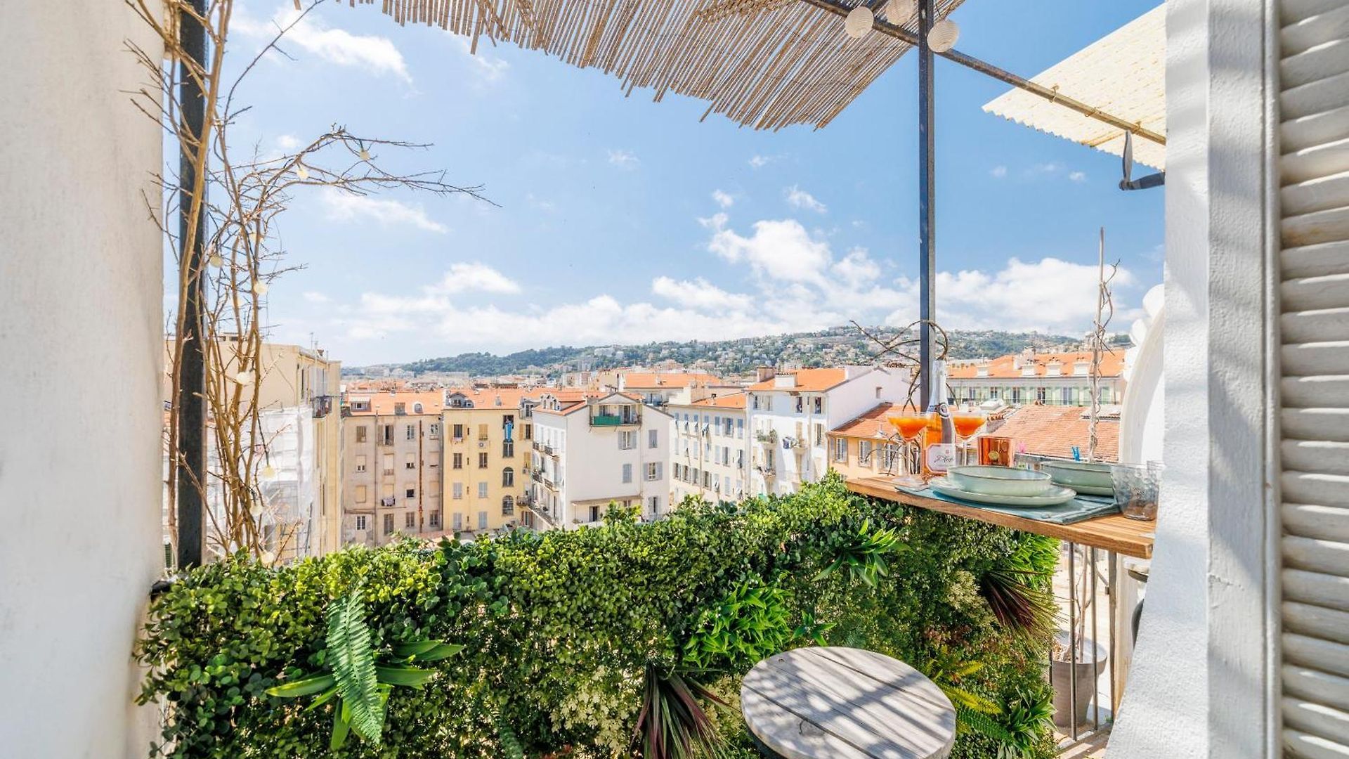 Apartment Center - Balcony Quiet - Air Conditioner - Kitchen - Wifi - Tram *