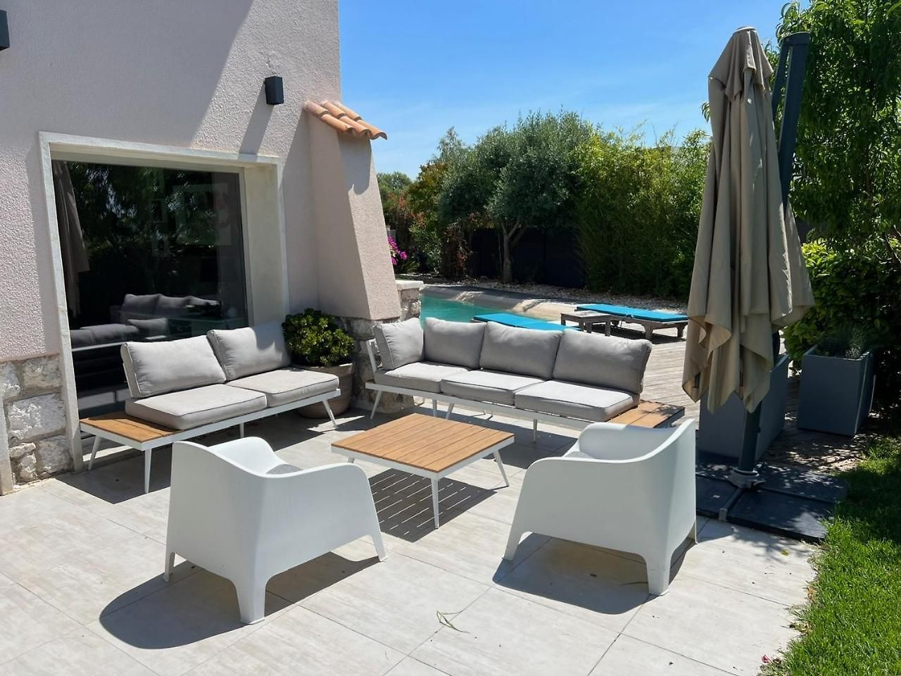 Superbe Piscine Proche Et Au Calme Nice