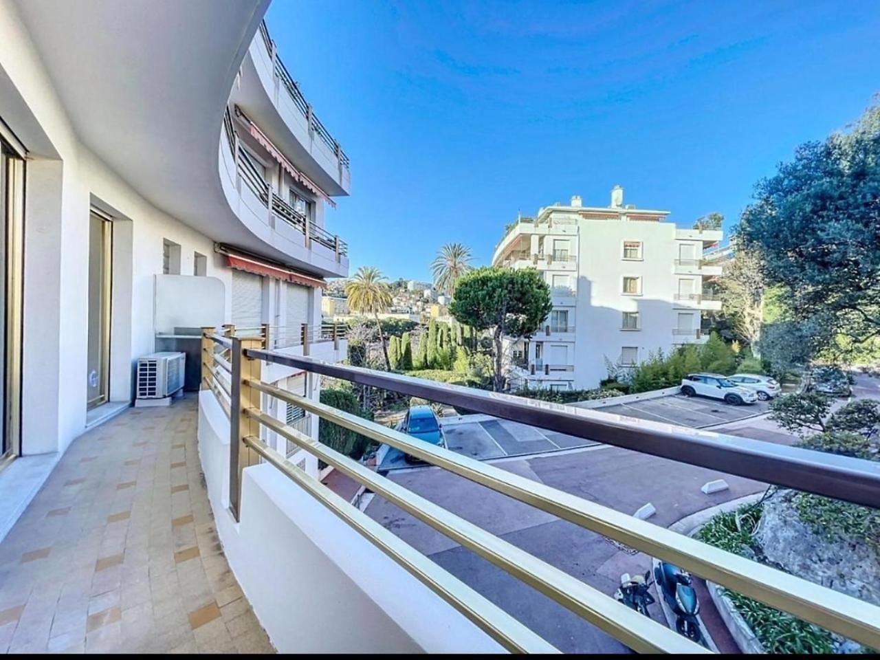 Spacieux à 4 Appartement Nice