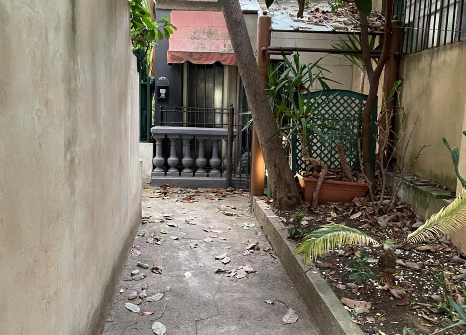 Cosy Flat 250m From Nice