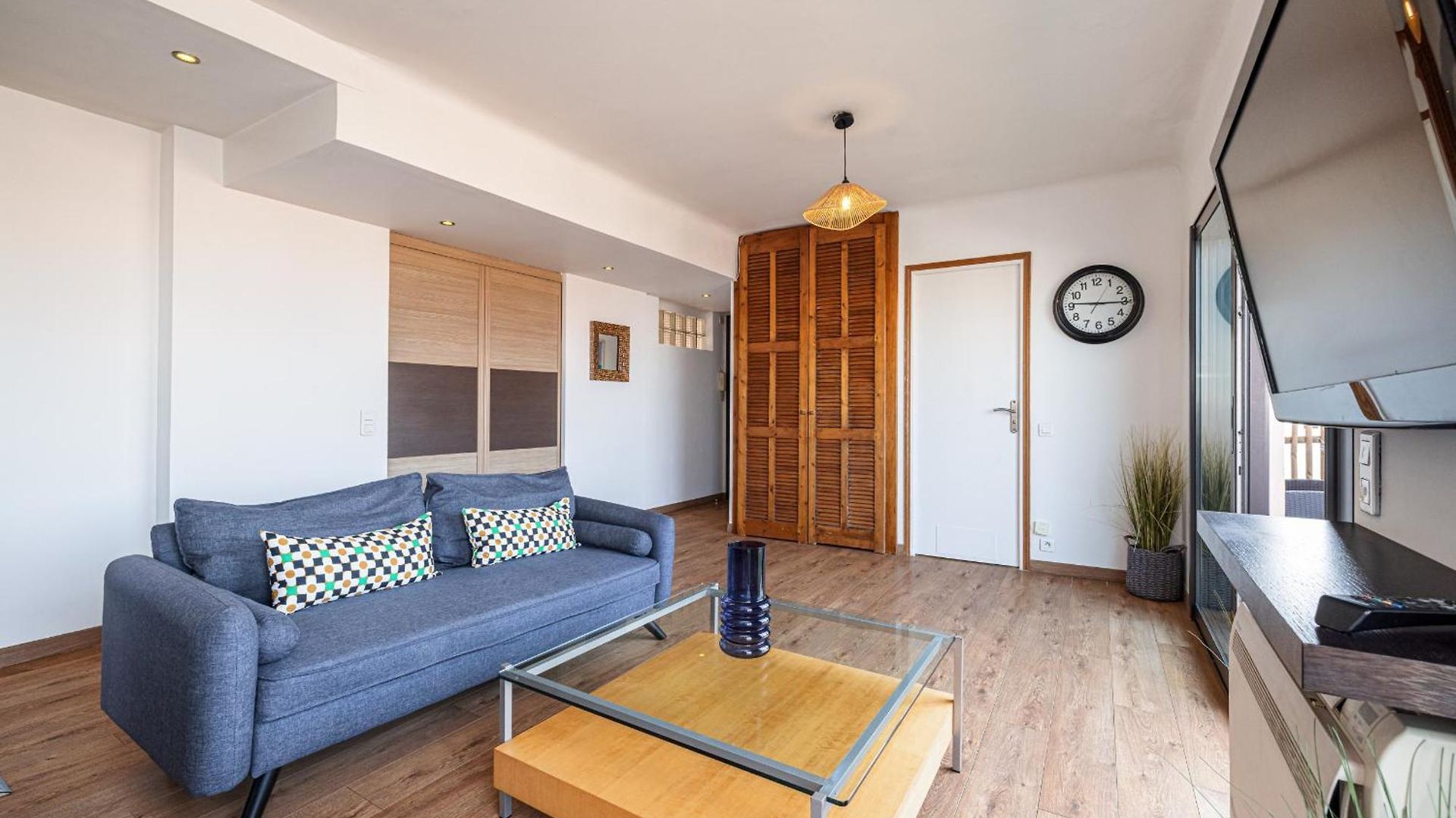 Open Sky Terrace Lage 1 Bdr & Parking Appartement
