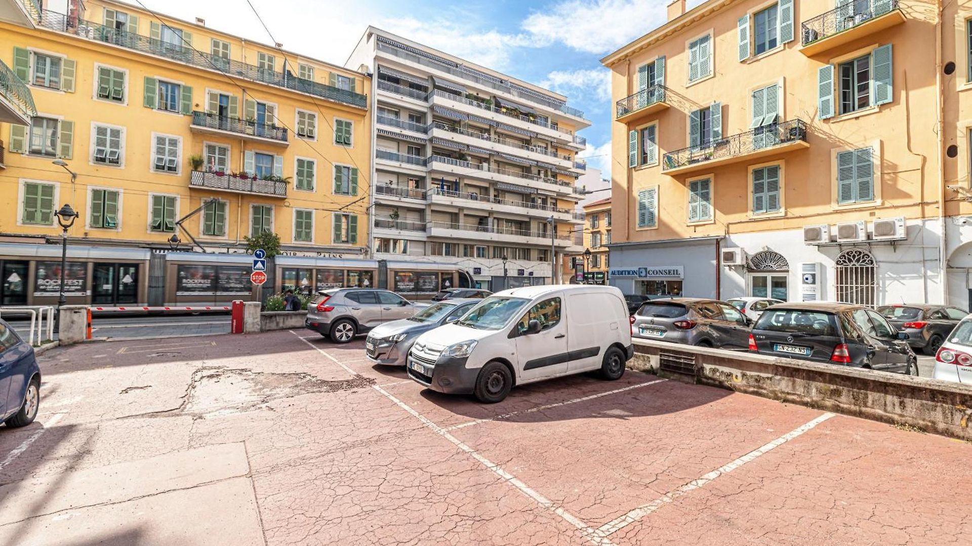 Appartement Open Sky Terrace Lage 1 Bdr & Parking