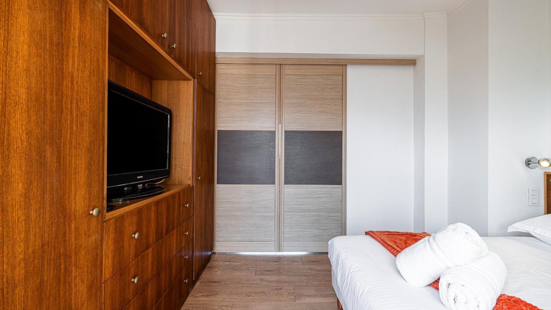 Open Sky Terrace Lage 1 Bdr & Parking Appartement *