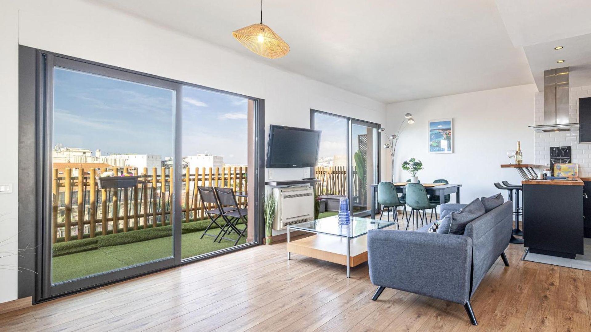 Appartement Open Sky Terrace Lage 1 Bdr & Parking *
