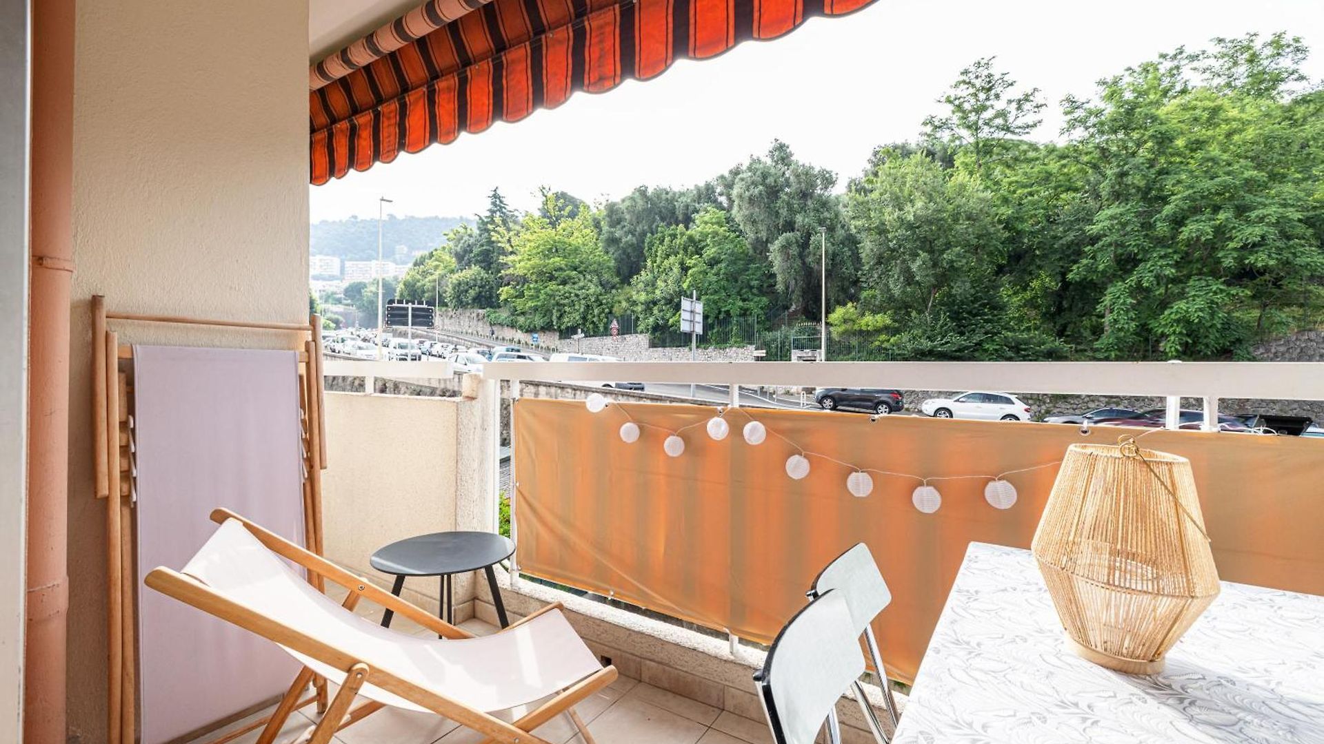 2p Rénové Avec Terrasse Au Port De *