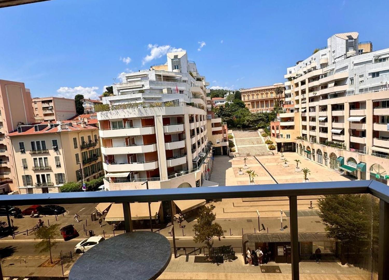 2p Moderne Et Epure Pres De La Et De La Celebre Promenades Des - Vivez Le Reve Mediterraneen Appartement Nice