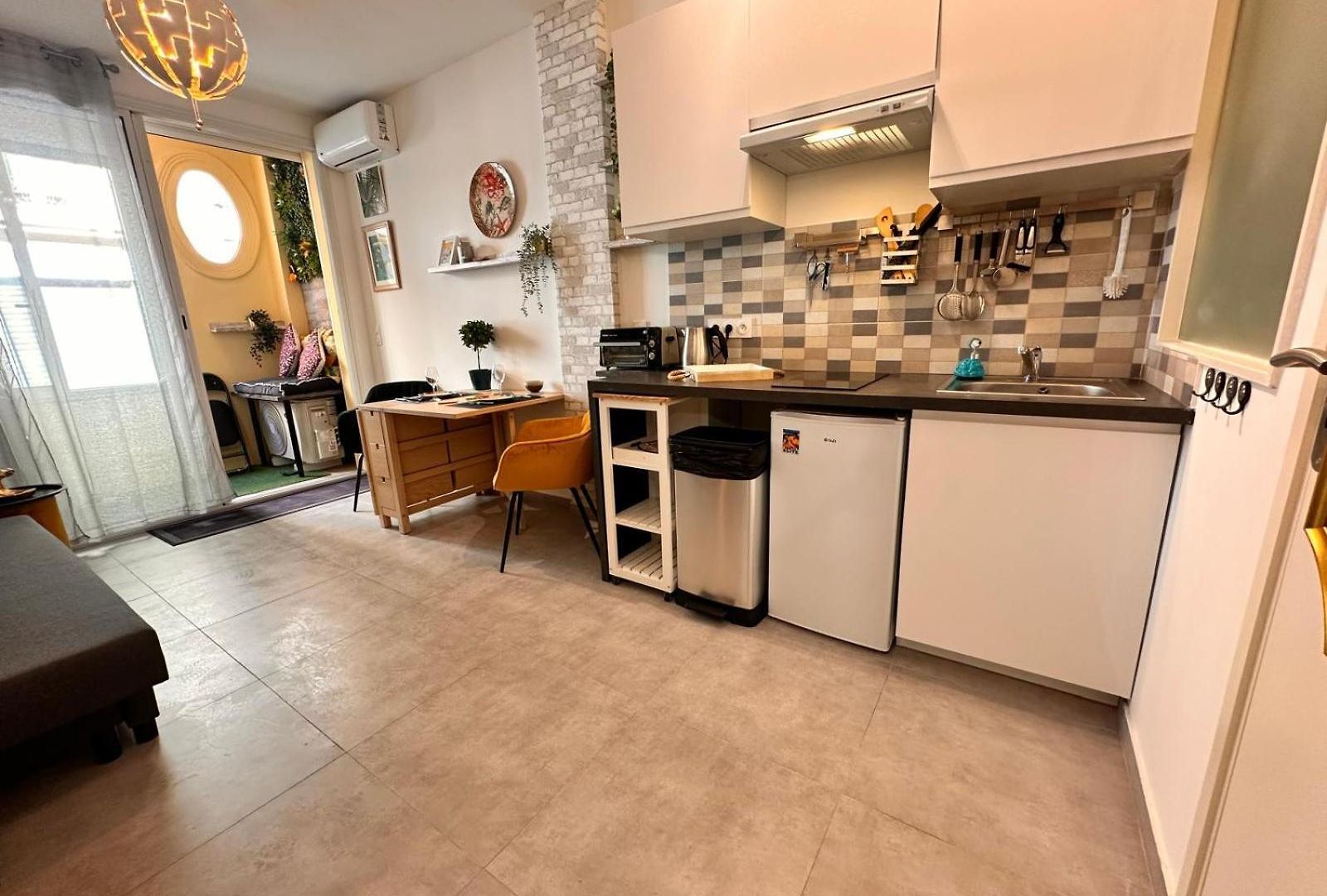 Coeur Delille Fshh Appart hôtel 3*