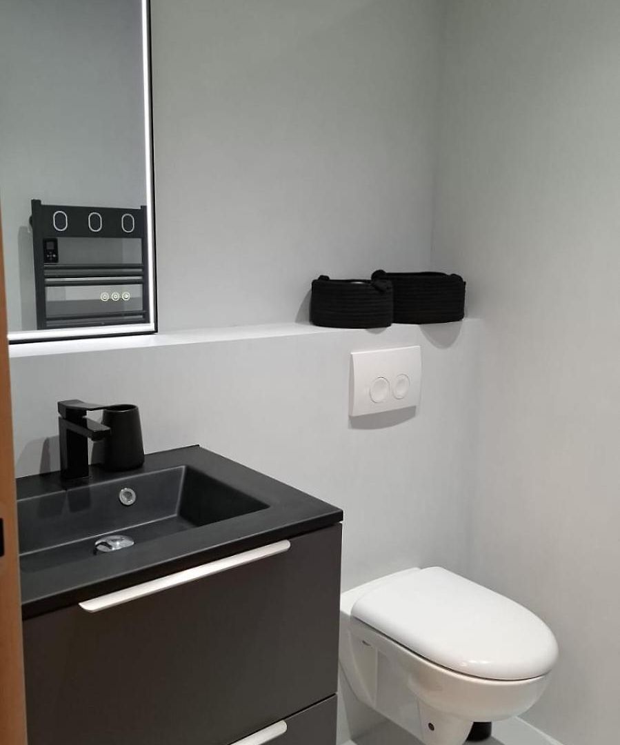 Apartment Historic Bright And Beautiful In Old With Castle Hill View