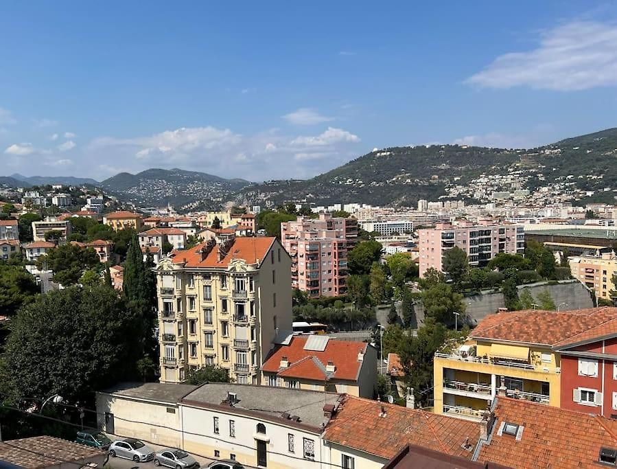 Grand Avec Vue, Ac, Calme Proche Apartment Nice