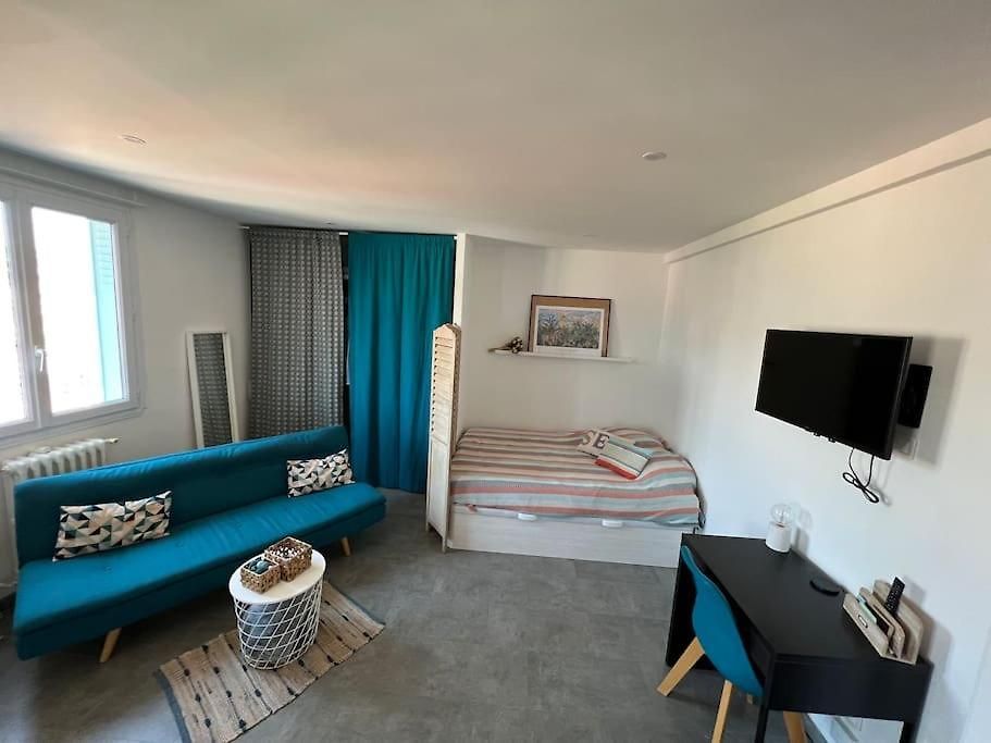 Apartment Grand Studio Avec Vue, Ac, Calme Proche Ville Nice