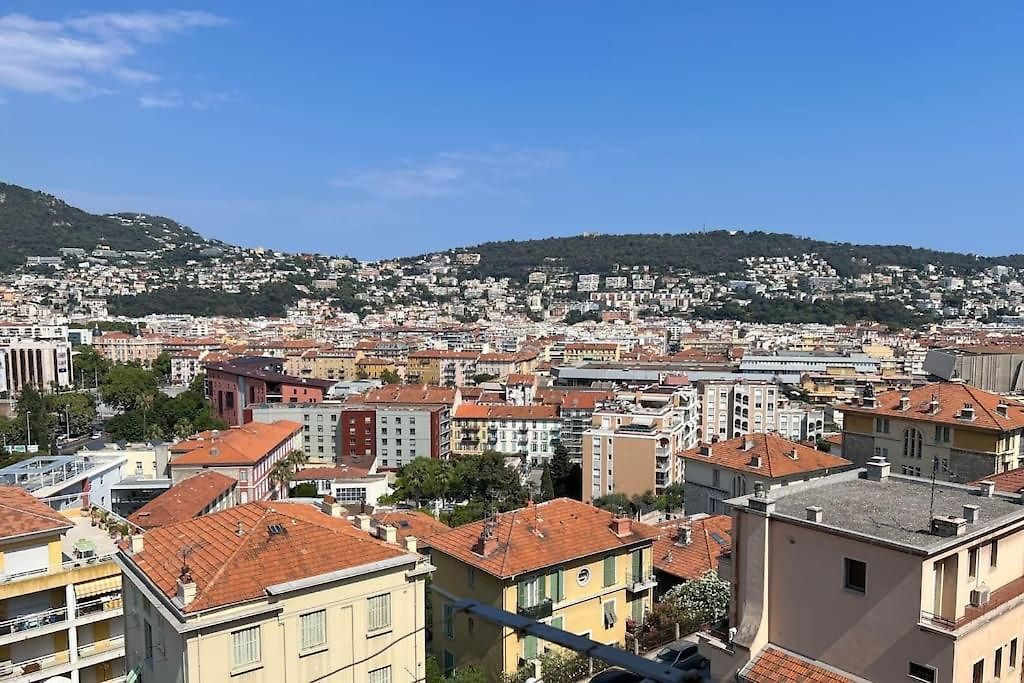 Grand Studio Avec Vue, Ac, Calme Proche Ville * Nice