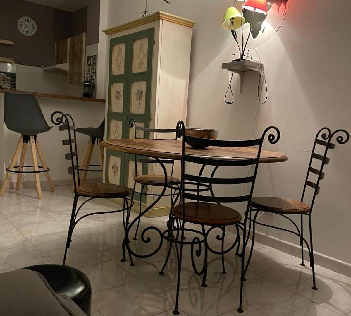 Deloye Fshh Apartment Nice