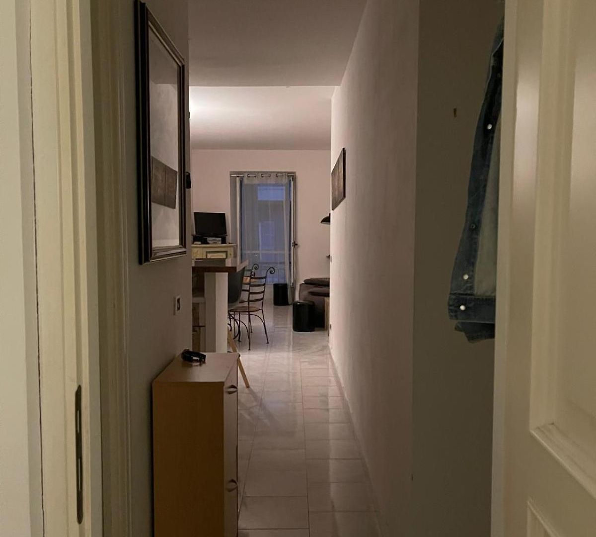 Deloye Fshh Apartment