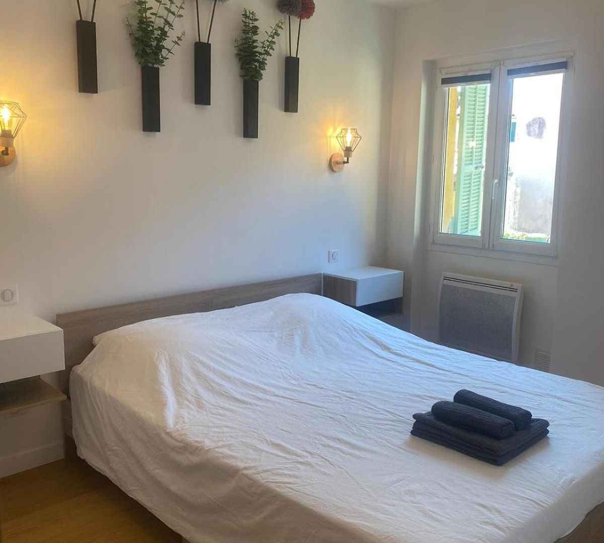 Historic Bright And Beautiful In Old With Castle Hill View Apartment Nice