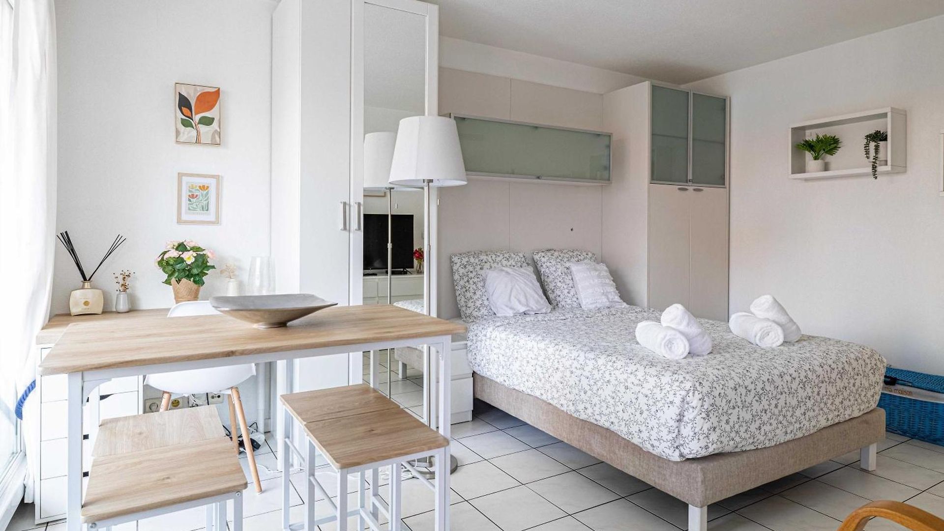 Appartement Charming With Pool & Balcony -heart Of