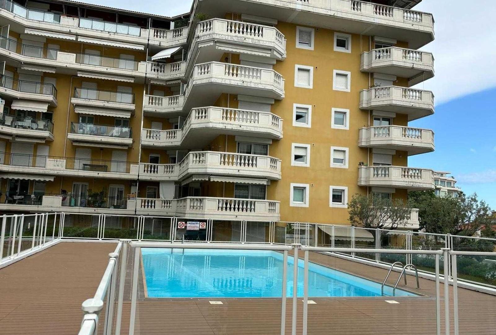 Charming With Pool & Balcony -heart Of * Nice