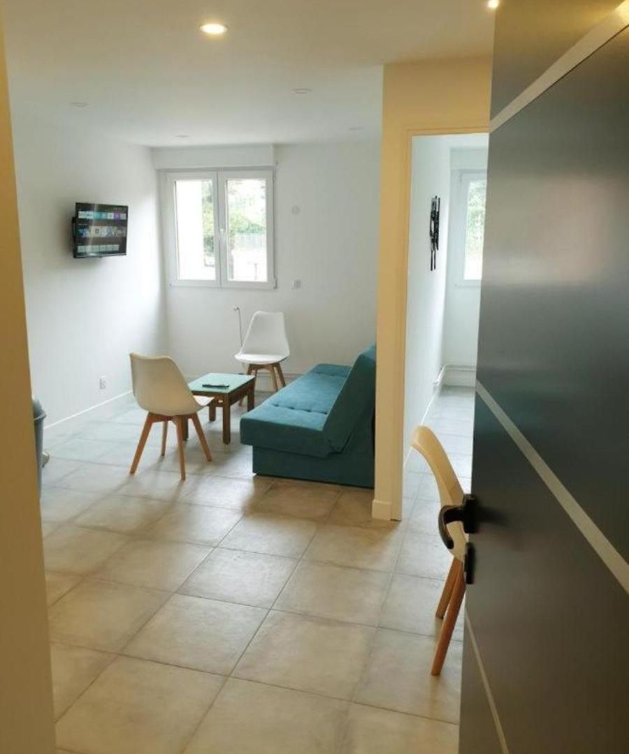 Apartment Grand Appartement, 2 Ou 3 Ou 4 Pieces, Tramway Sur Place, Proche Gare Sncf St Augustin 900 Metre , Aeroport 1200 Metre, Ou Allianz Riviera 10 Min, Palais Nikaia 2 Min , Supermarche Sur Place, Parking Possible Si Disponible Ou Payant A 1000 Metr
