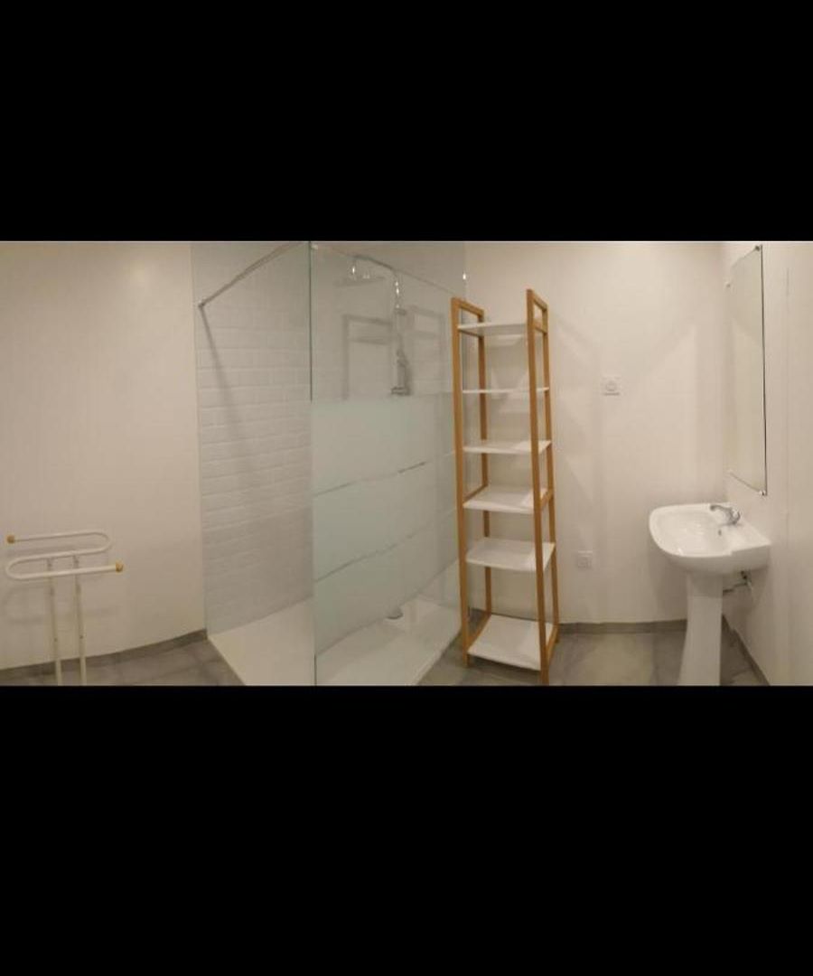 Apartment Grand Appartement, 2 Ou 3 Ou 4 Pieces, Tramway Sur Place, Proche Gare Sncf St Augustin 900 Metre , Aeroport 1200 Metre, Ou Allianz Riviera 10 Min, Palais Nikaia 2 Min , Supermarche Sur Place, Parking Possible Si Disponible Ou Payant A 1000 Metr Nice