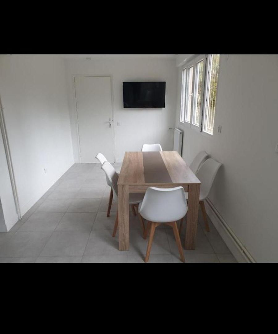 Grand Appartement, 2 Ou 3 Ou 4 Pieces, Tramway Sur Place, Proche Gare Sncf St Augustin 900 Metre , Aeroport 1200 Metre, Ou Allianz Riviera 10 Min, Palais Nikaia 2 Min , Supermarche Sur Place, Parking Possible Si Disponible Ou Payant A 1000 Metr Apartment *