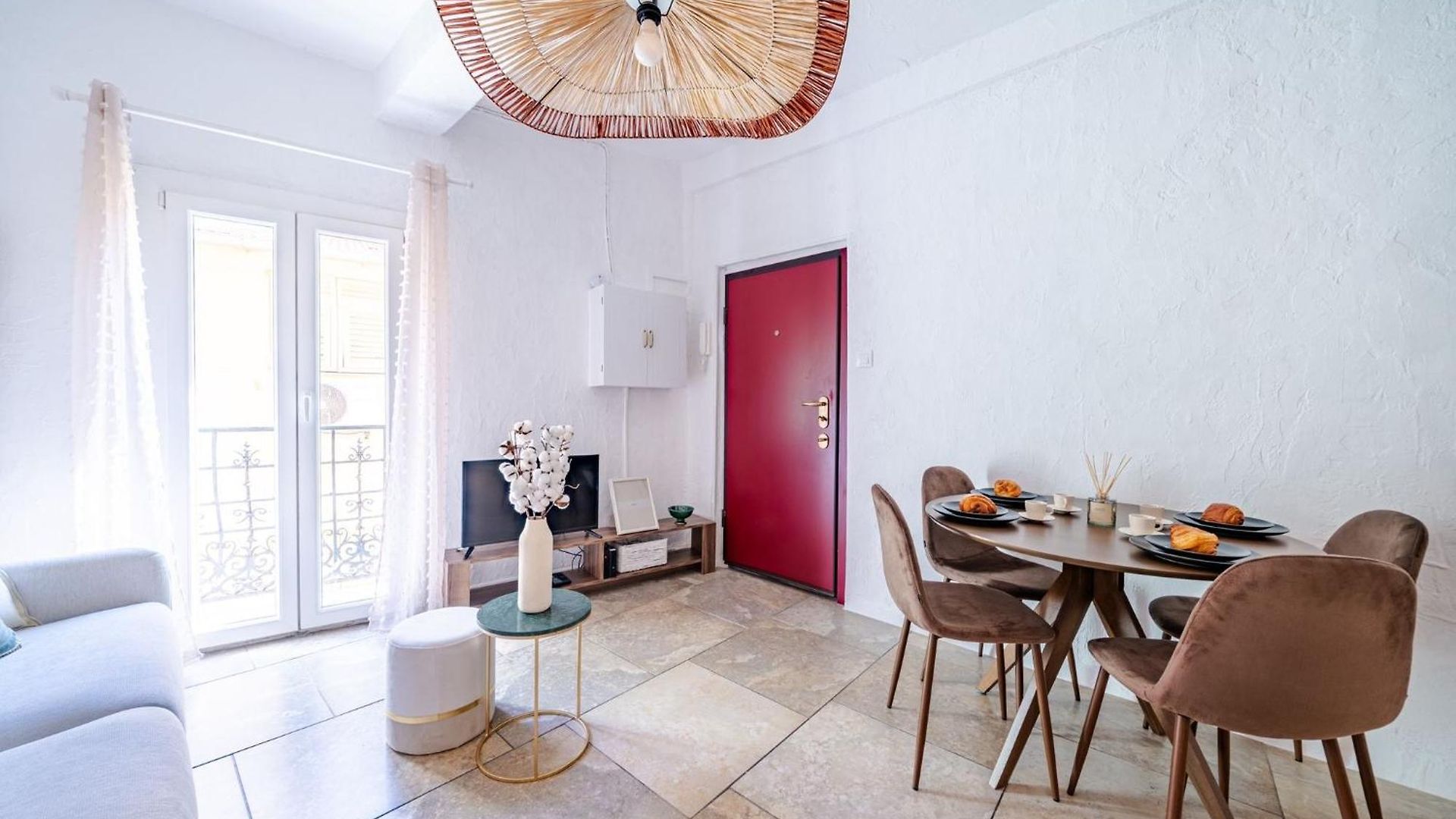 Appartement 2p Au Cœur Du Vieux *